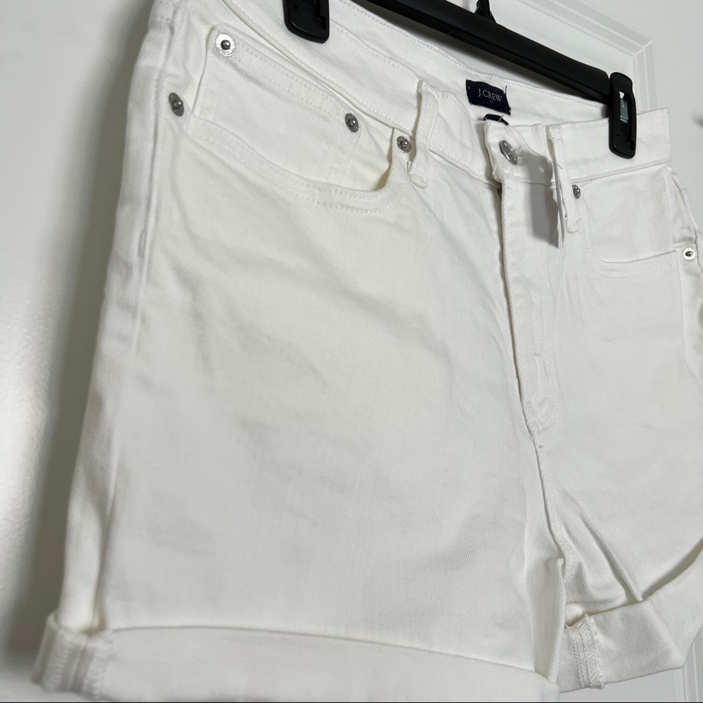 Shorts - Picture 2 of 5